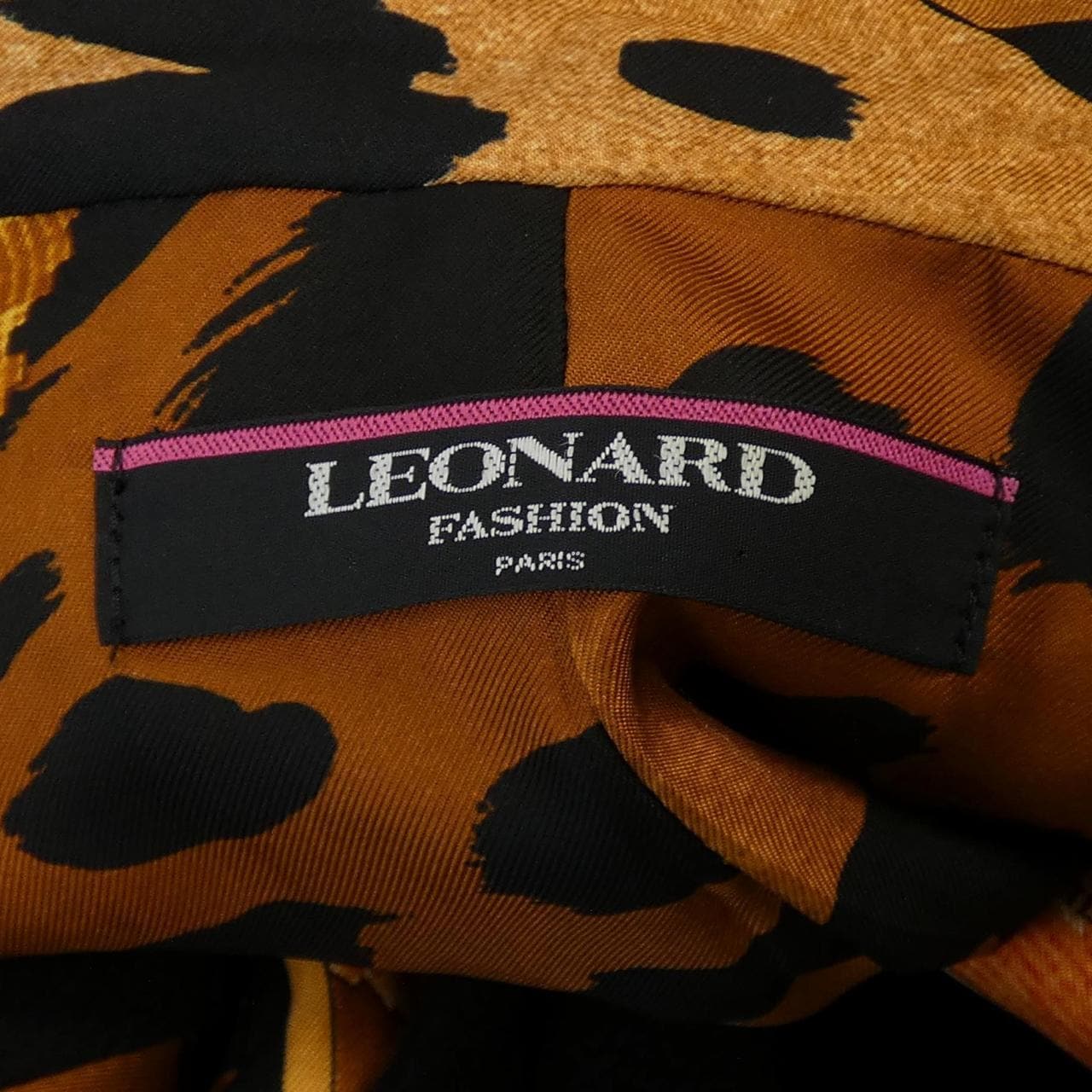 莱昂纳多时尚LEONARD FASHION外套