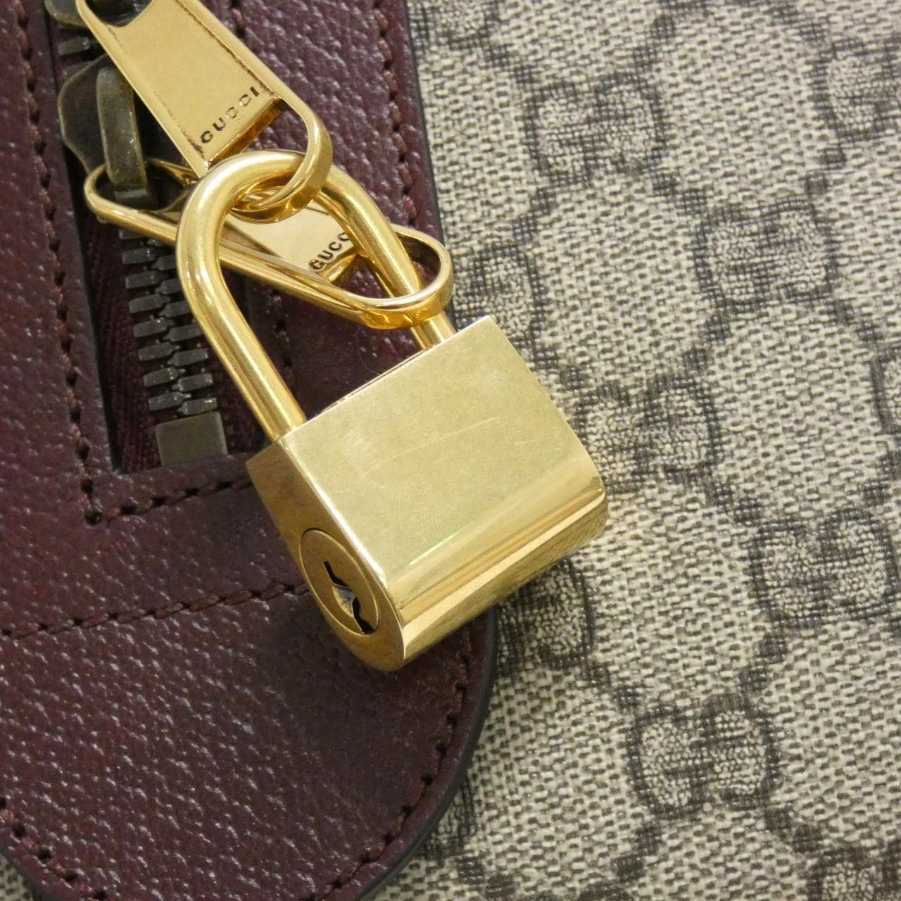 Gucci 724642 FAB9Y波士頓包
