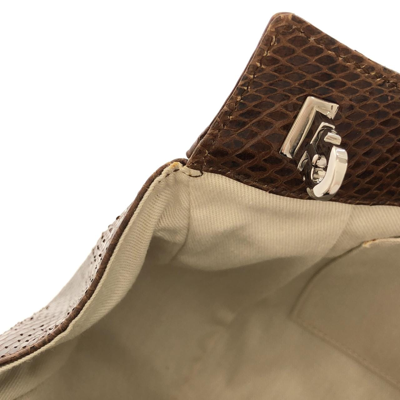 サルヴァトーレフェラガモ 21 4320 ショルダーバッグ