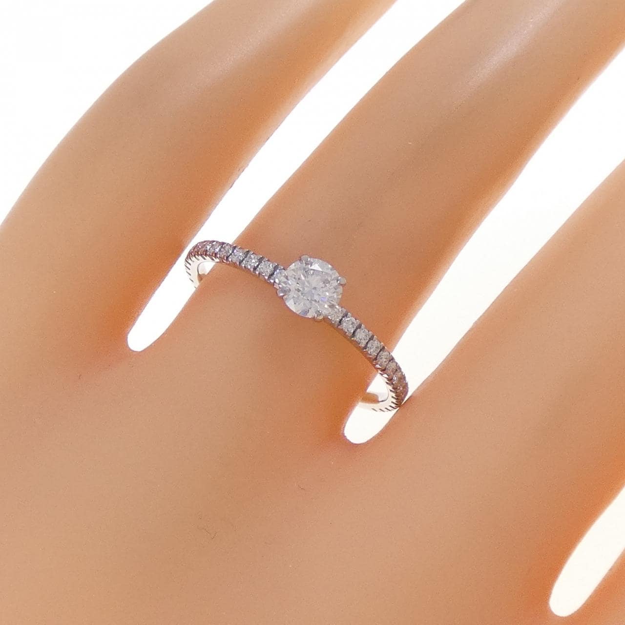 ブシュロン ミニビーラブド リング 0.30CT D IF 3EXT