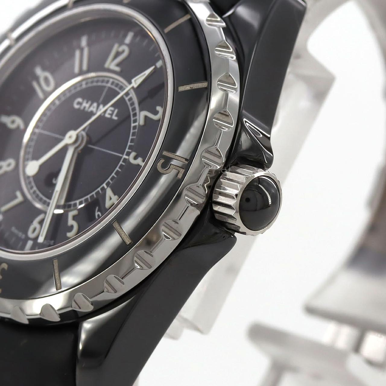 シャネル J12 33mm H0680 セラミック クォーツ