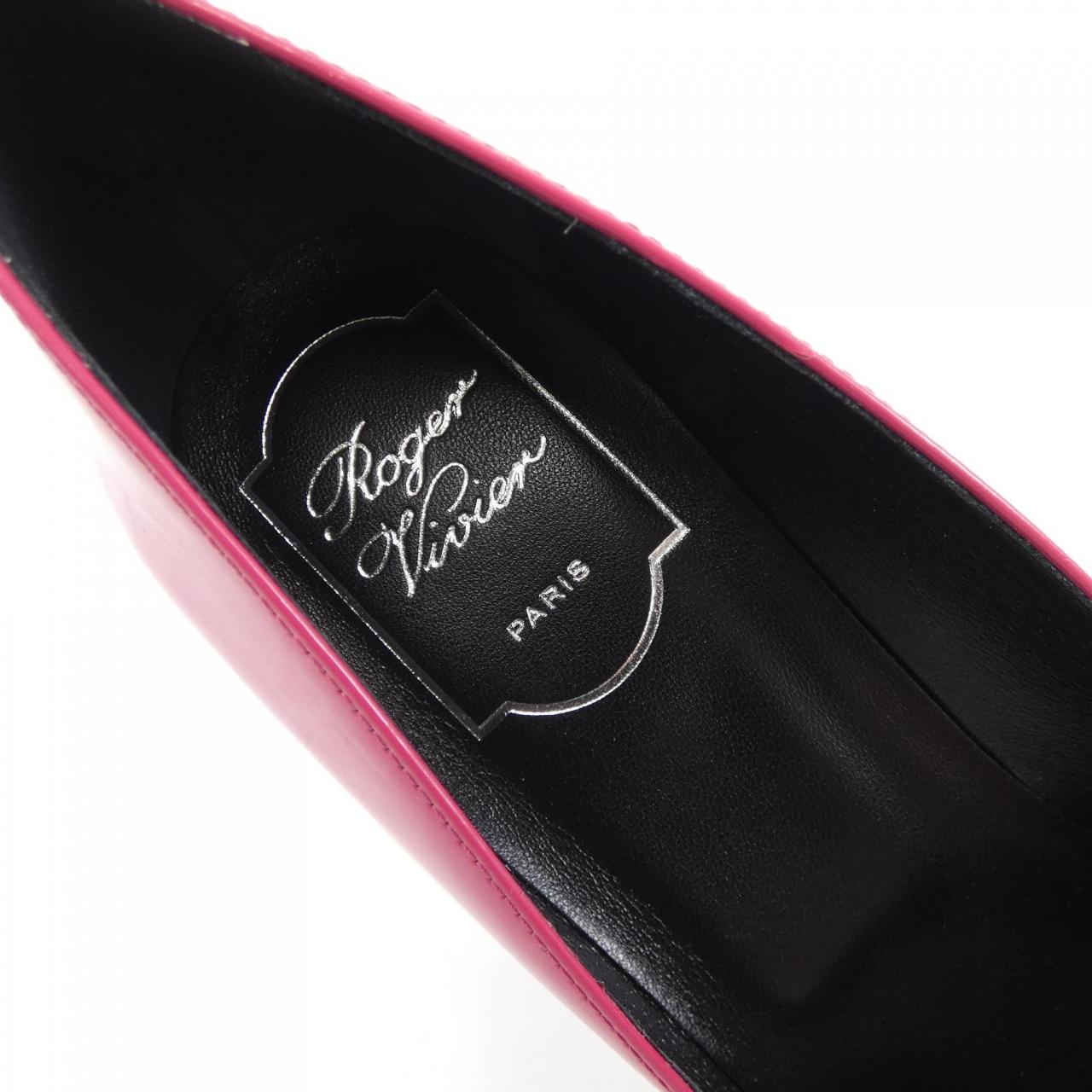 ロジェヴィヴィエ ROGER VIVIER パンプス
