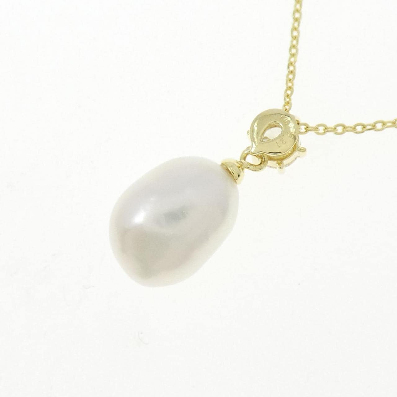 K18YG White Butterfly Pearl necklace