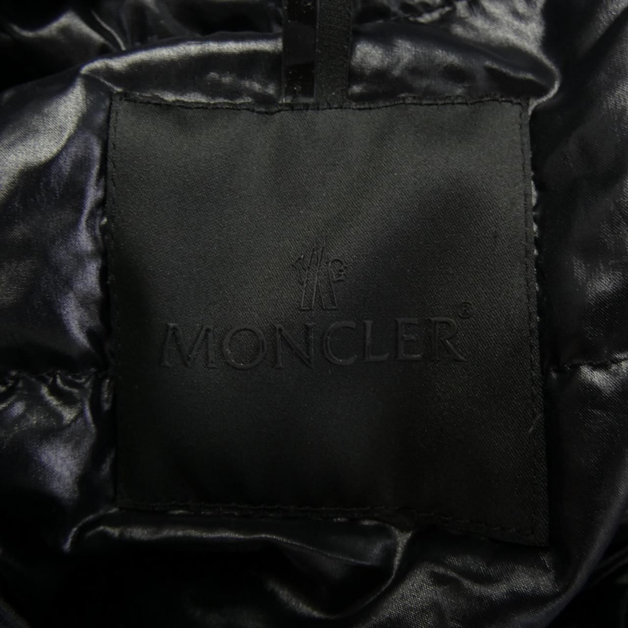 モンクレール MONCLER ダウンジャケット