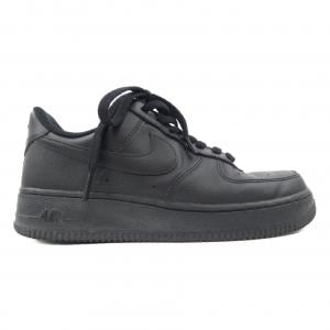 ナイキ NIKE スニーカー