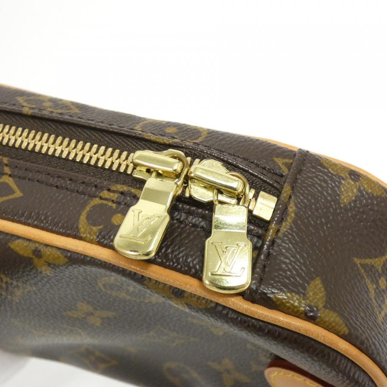 LOUIS VUITTON Monogram Pochette Ganju M51870 Shoulder Bag