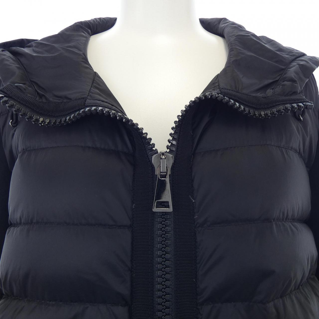 モンクレール MONCLER ダウンジャケット