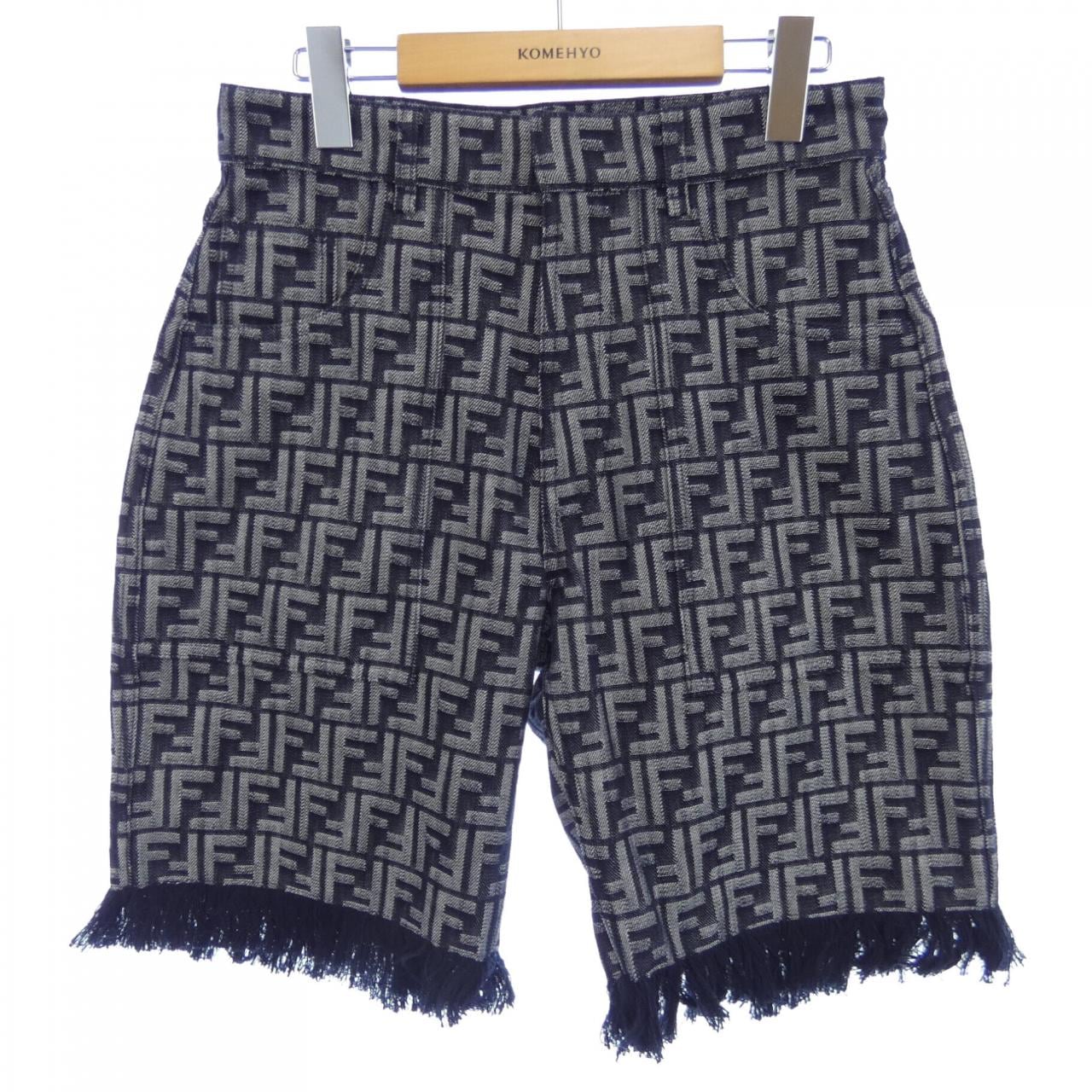 フェンディ FENDI ショートパンツ