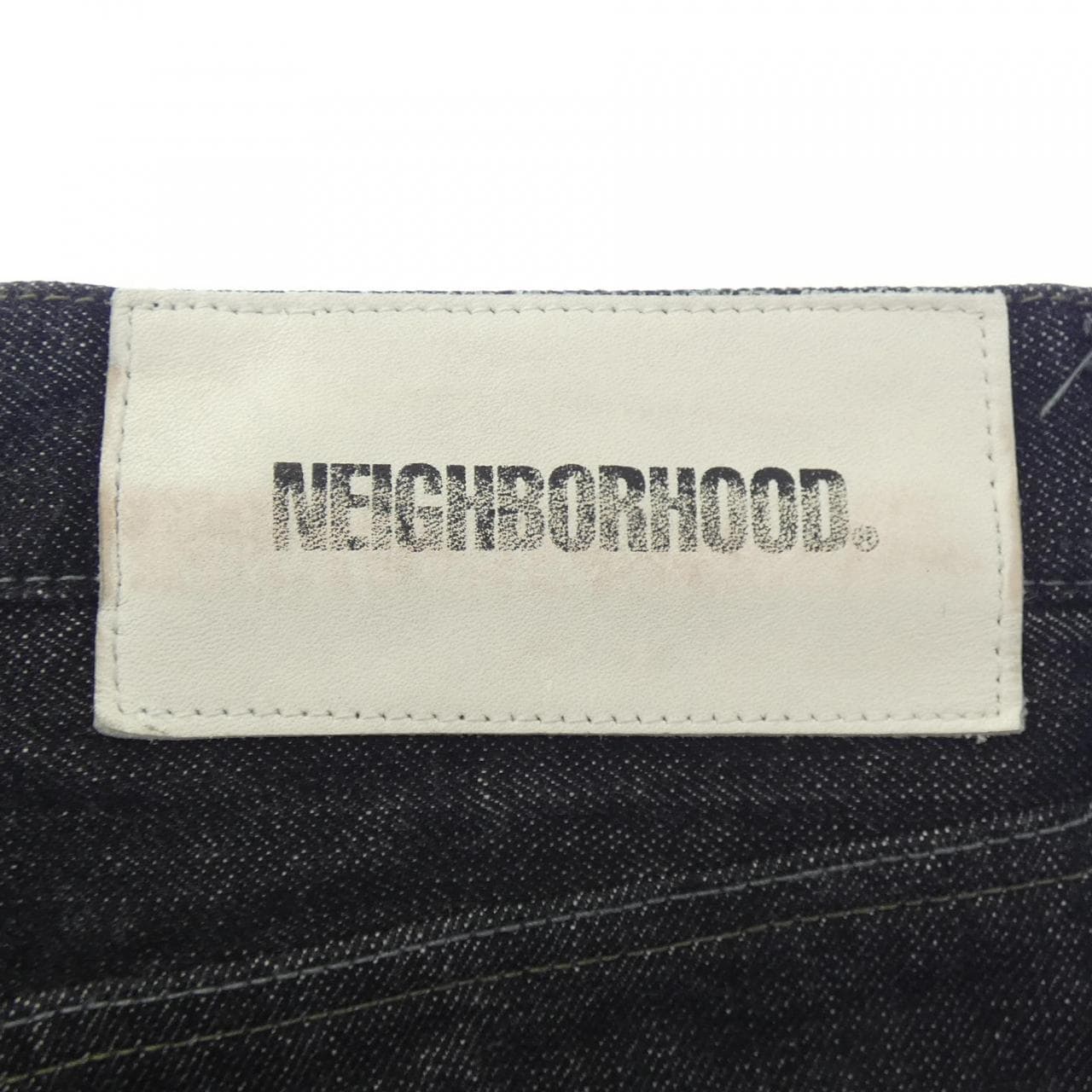 側邊NEIGHBORHOOD牛仔褲