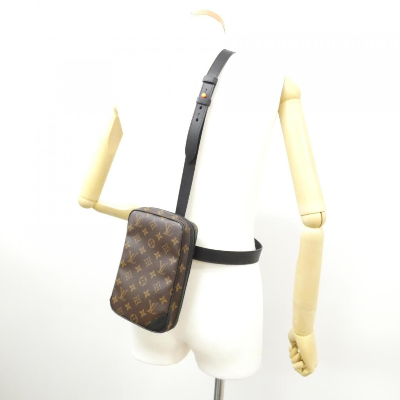 LOUIS VUITTON Monogram Solar Ray 實用側包 M44428 單肩包