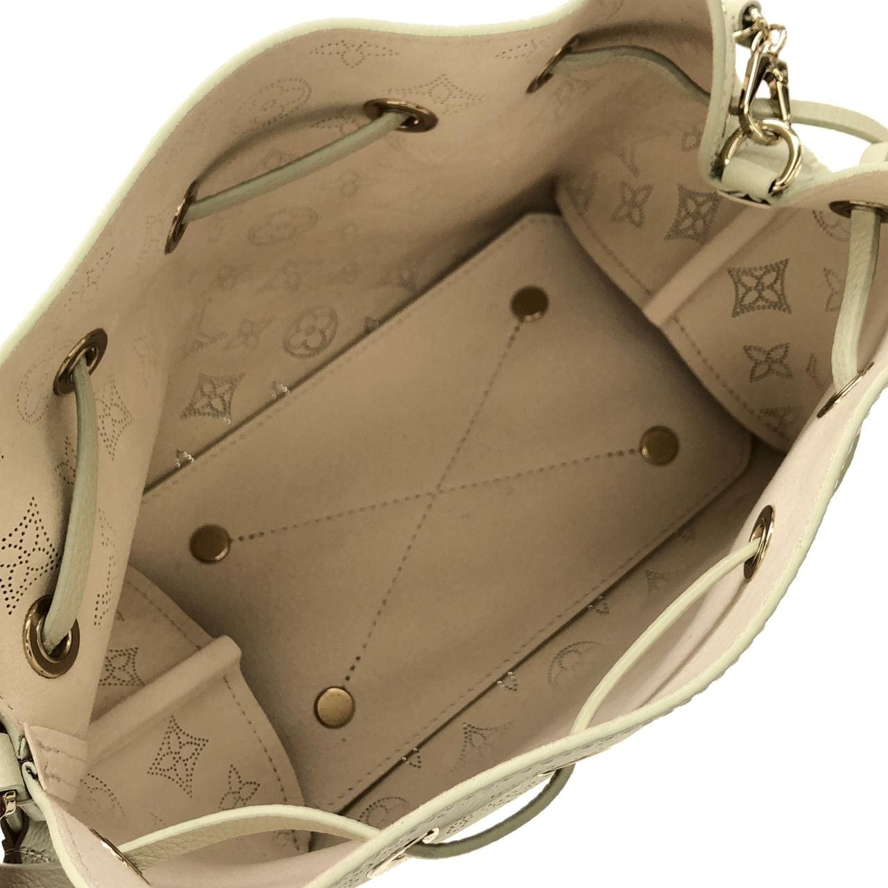 ルイヴィトン マヒナ ベラ M27377 ショルダーバッグ