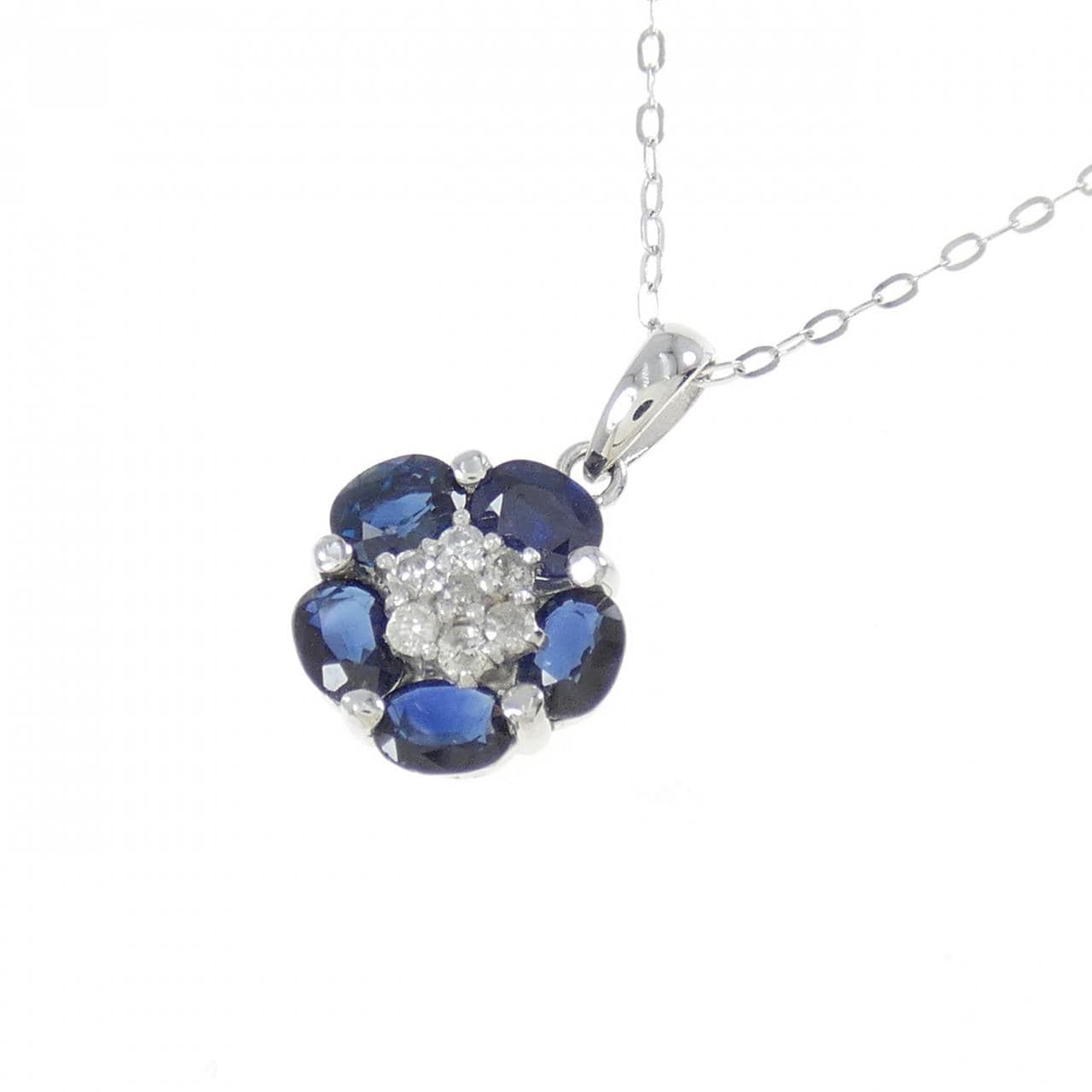 [BRAND NEW] K18WG Flower Sapphire Necklace