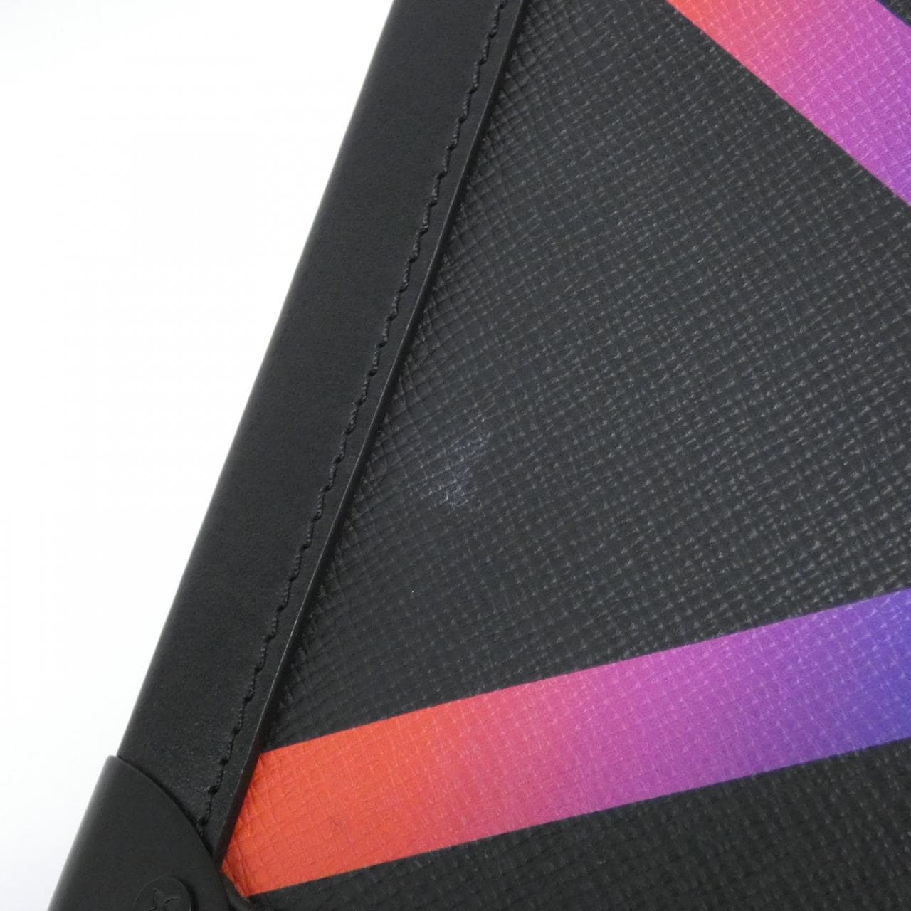 ルイヴィトン タイガ レインボーカラー ソフトトランク M30341 ショルダーバッグ