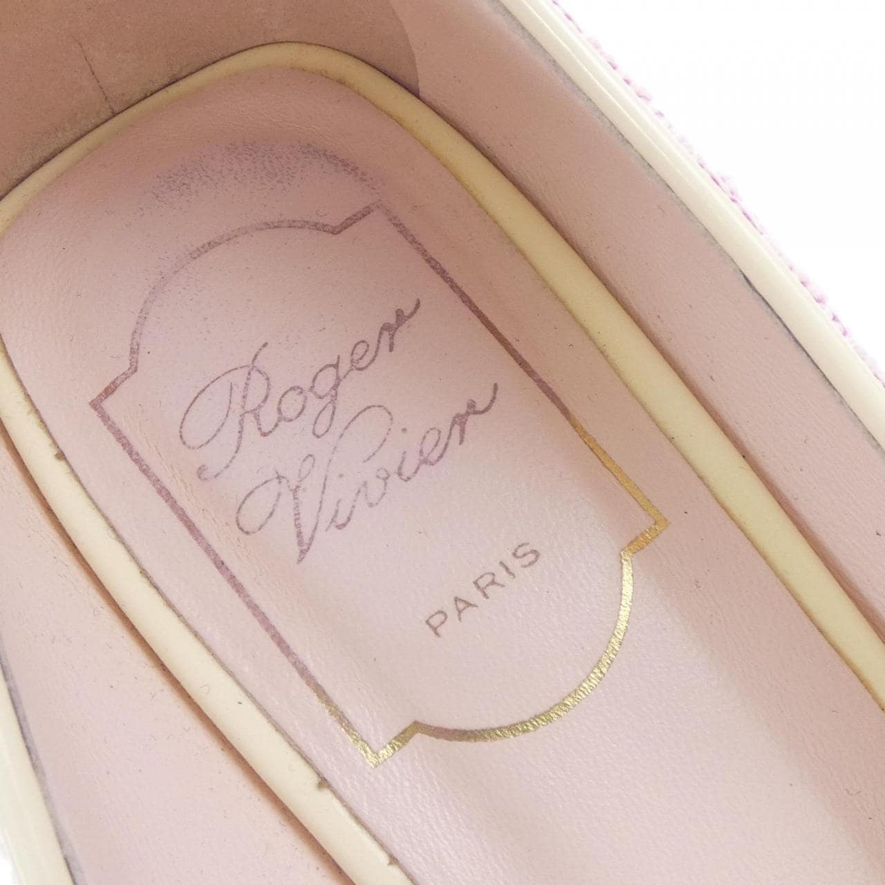 ロジェヴィヴィエ ROGER VIVIER パンプス