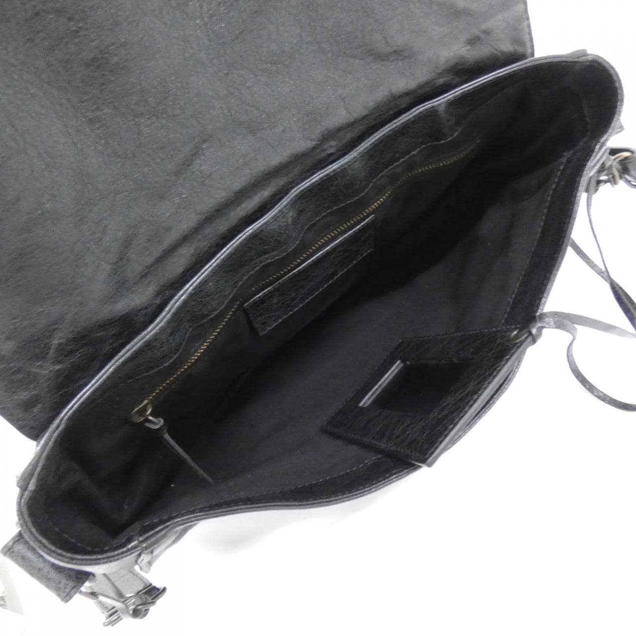 バレンシアガ NEO FOLK 285346 D94IT ショルダーバッグ