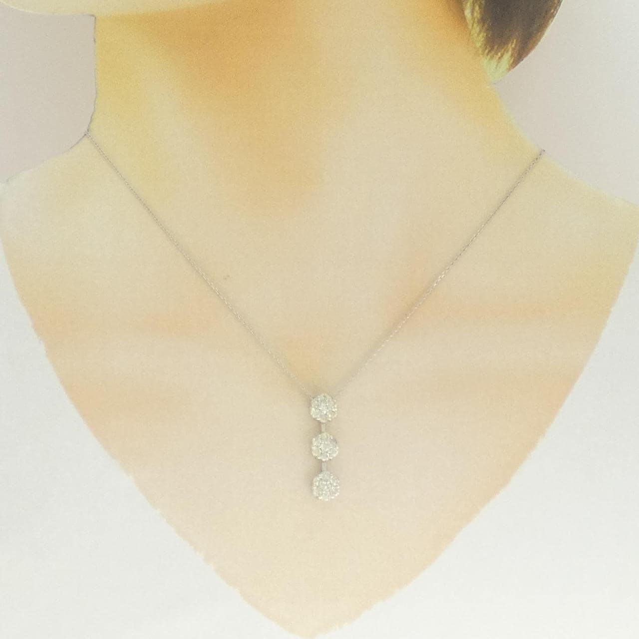 K18WG フラワー ダイヤモンド ネックレス 1.12CT