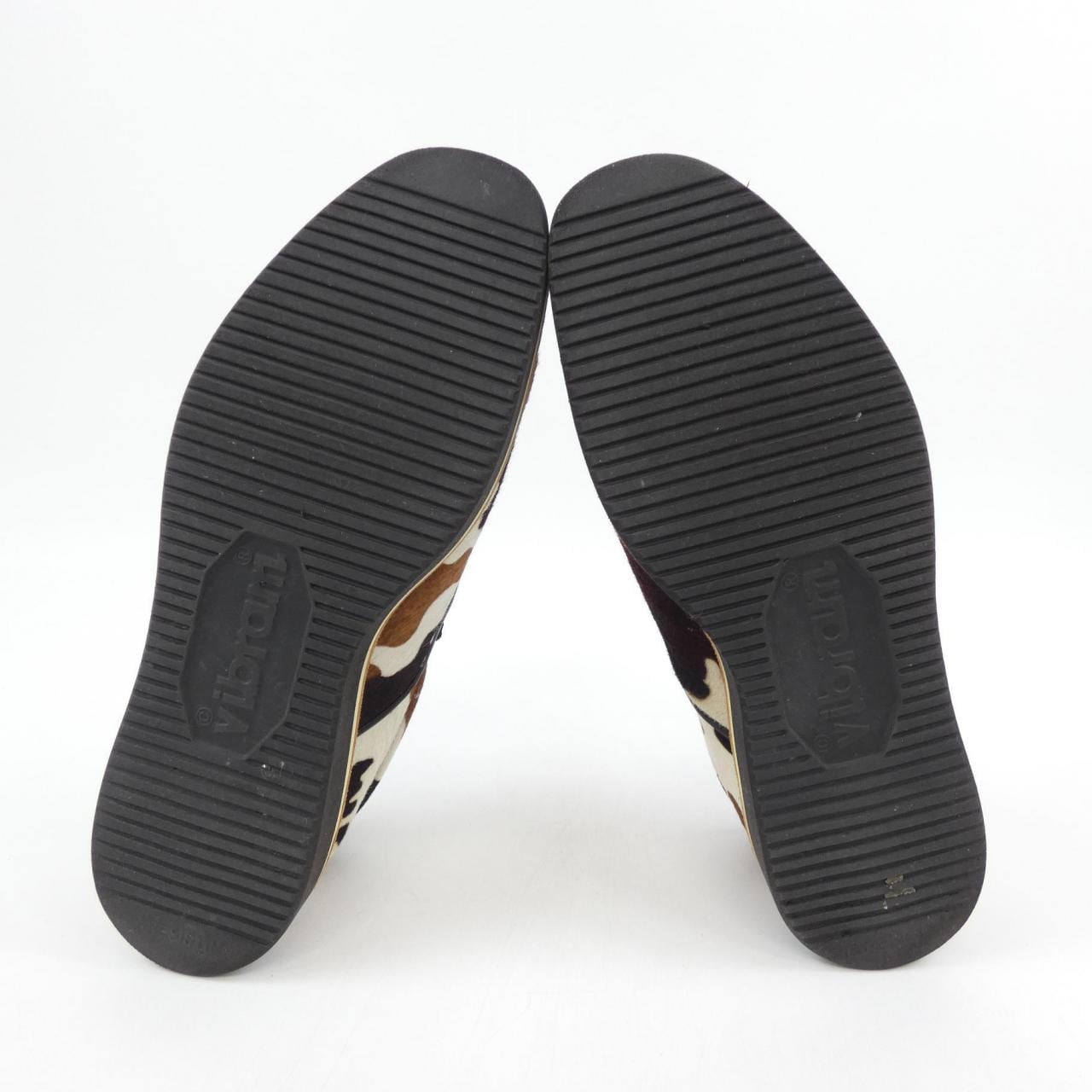 ニルアドミラリ nil admirari シューズ