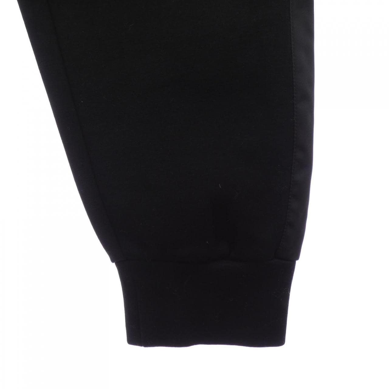 プラダ PRADA トライアングルロゴ UJP180 S212 11JE パンツ