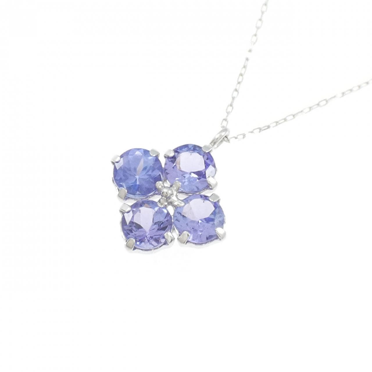 K18WG タンザナイト ネックレス 1.00CT