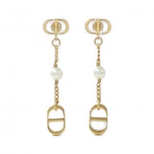 C.DIOR earring