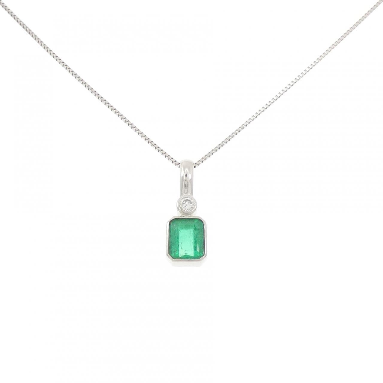 PT900/PT850 エメラルド ネックレス 0.82CT