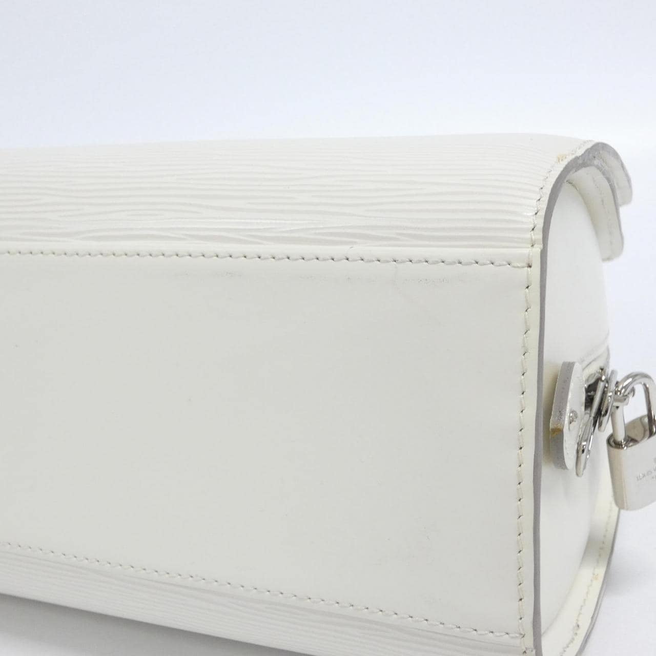 ルイヴィトン エピ ポンヌフ PM M5907J バッグ