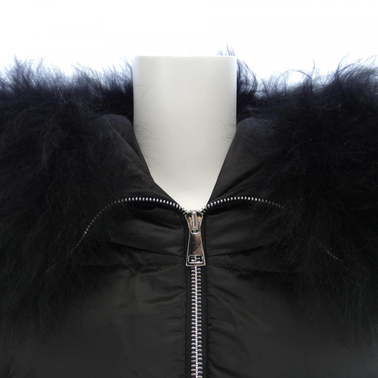 モンクレール MONCLER ダウンコート