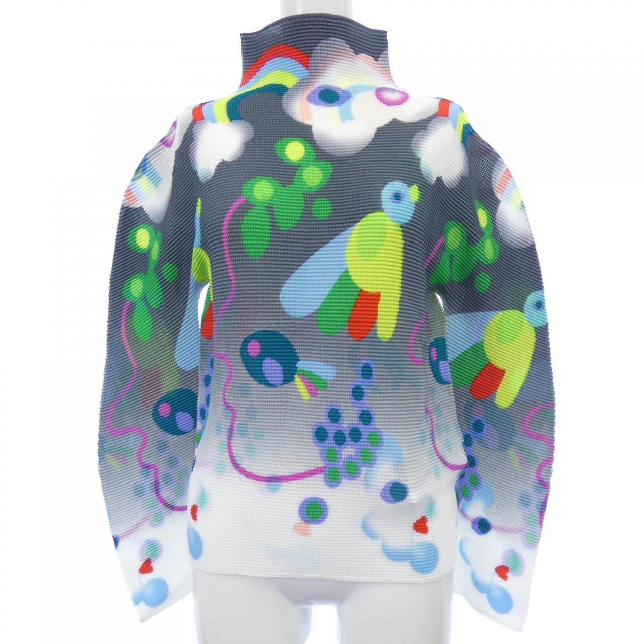 イッセイミヤケ ISSEY MIYAKE トップス