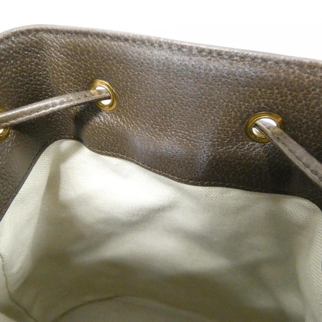 グッチ OPHIDIA 550621 UKMJG バッグ