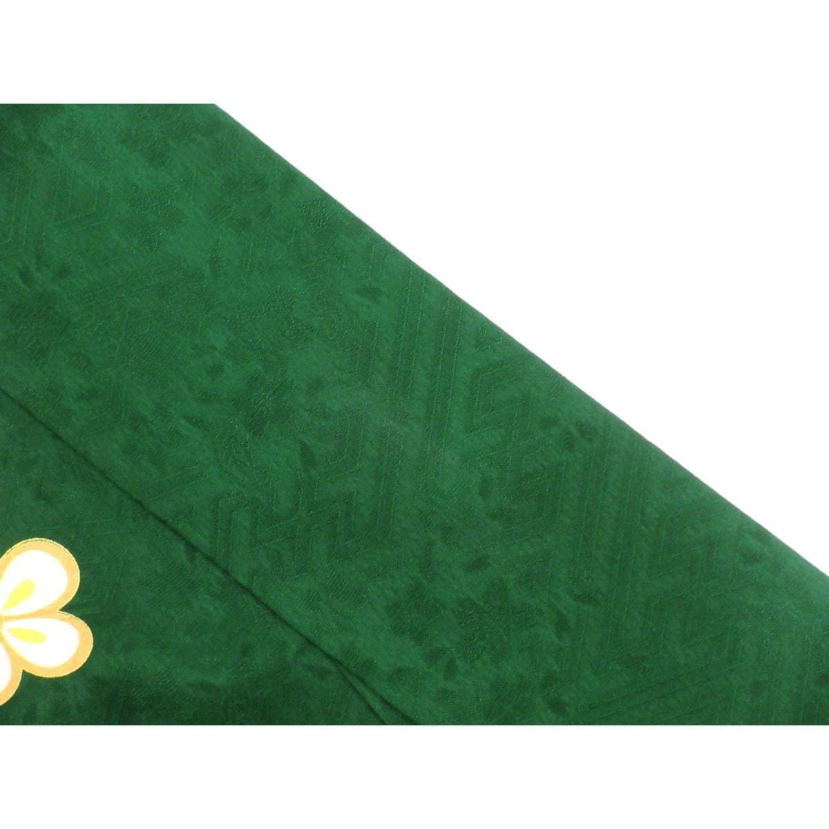 振袖　友禅金彩加工　刺繍入り