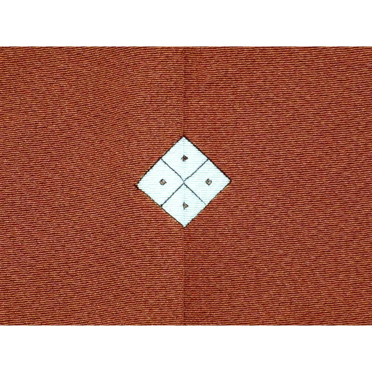 Plain color, square four-eye pattern