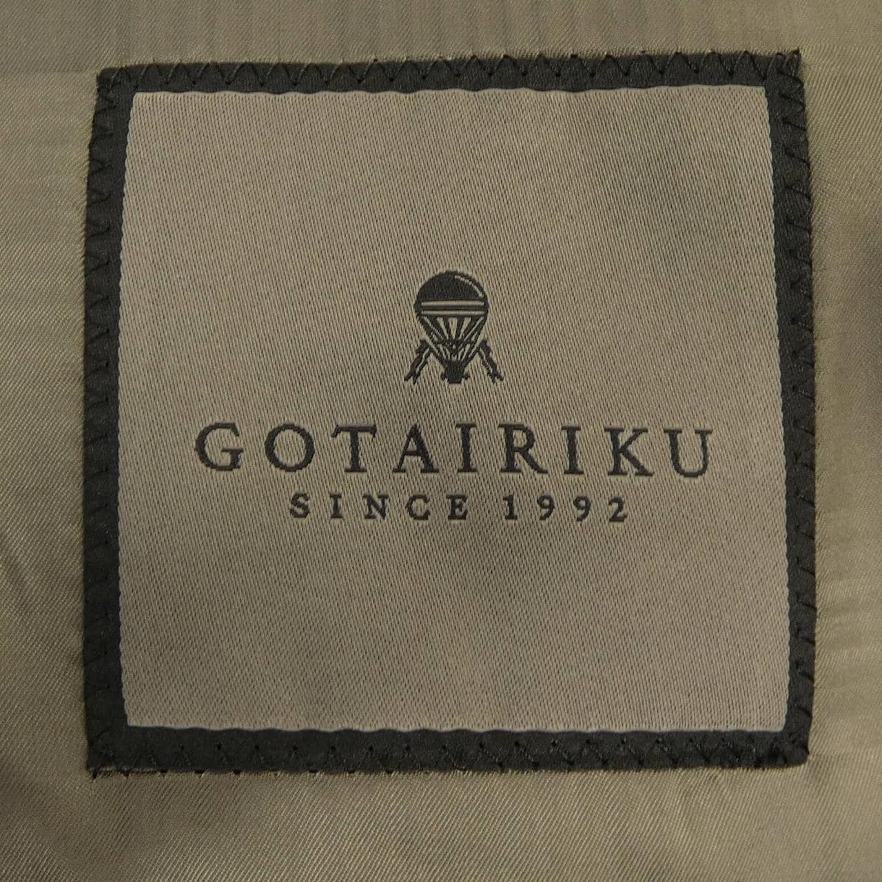 ゴタイリク GOTAIRIKU SR GO CW 0516 スーツ