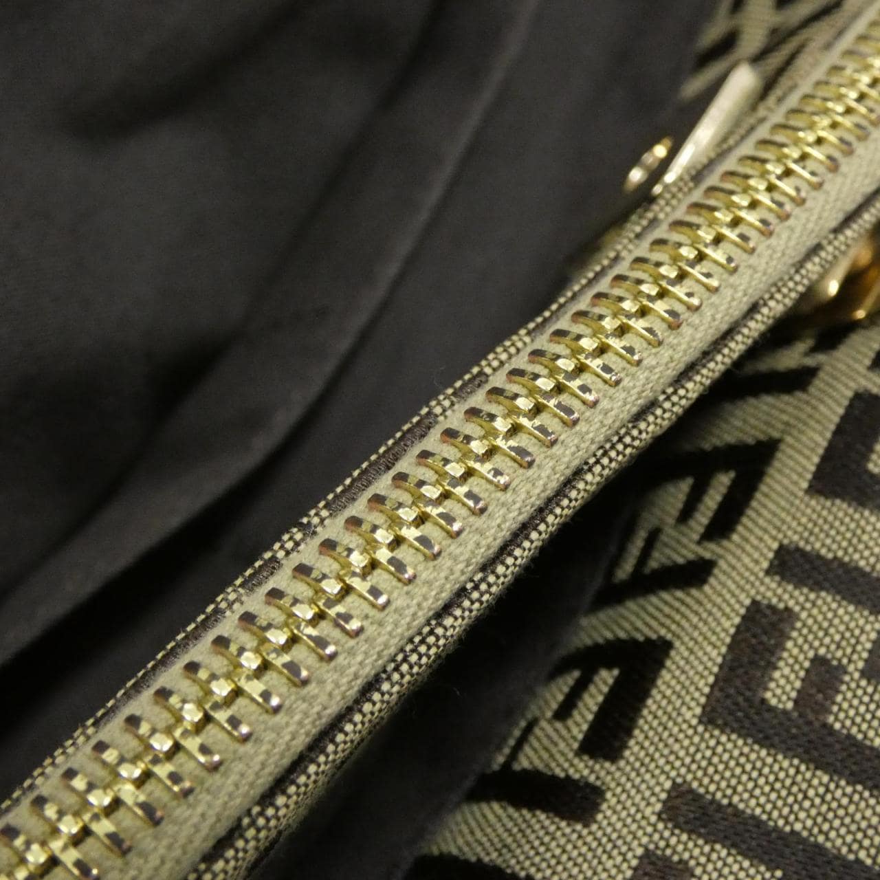 フェンディ 8BH238 YNV バッグ