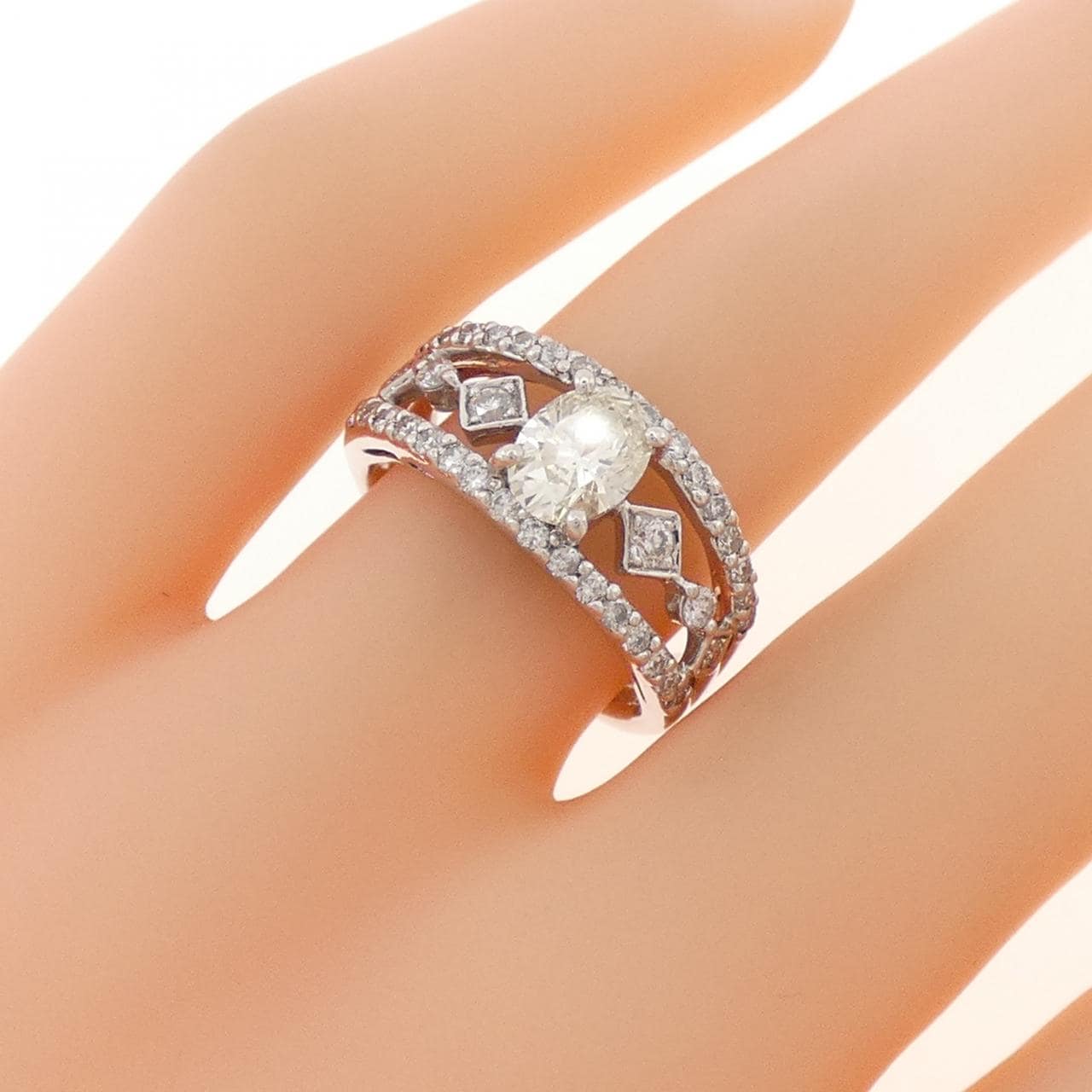 PT900 ダイヤモンド リング 0.707CT