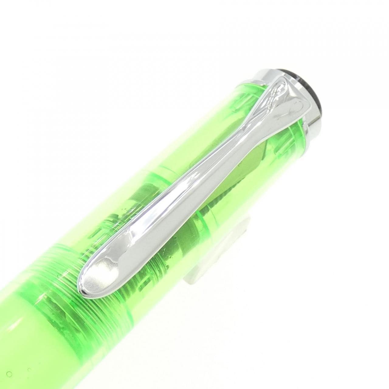 Pelikan M205DUO Demonstrator Shiny Green Fountain Pen