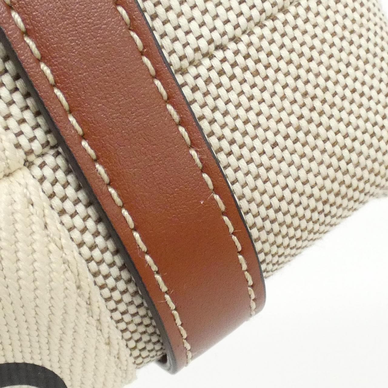 クロエ ウッディ スモール トート CHC22AS397 J28 バッグ