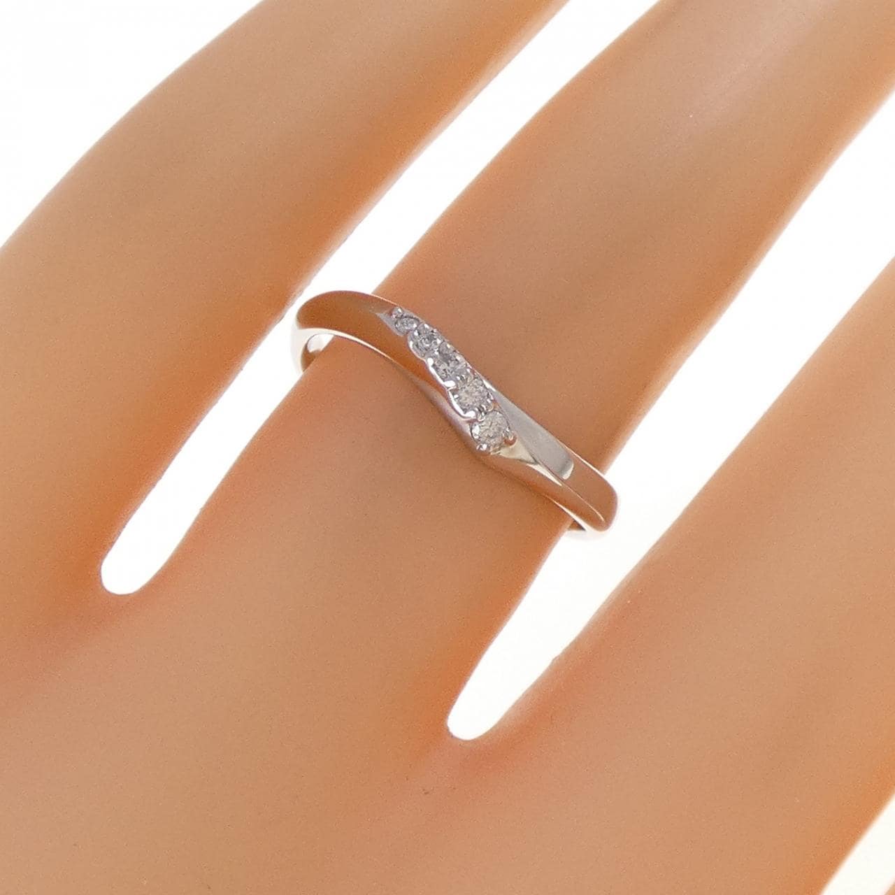 クミキョク ダイヤモンド リング 0.06CT