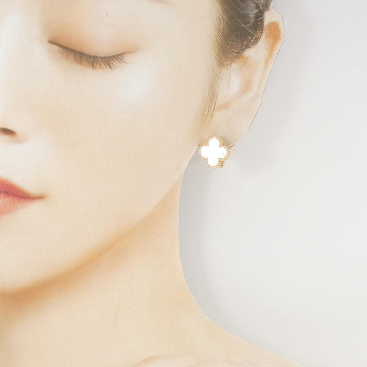 ヴァンクリーフ&アーペル ヴィンテージアルハンブラ ピアス