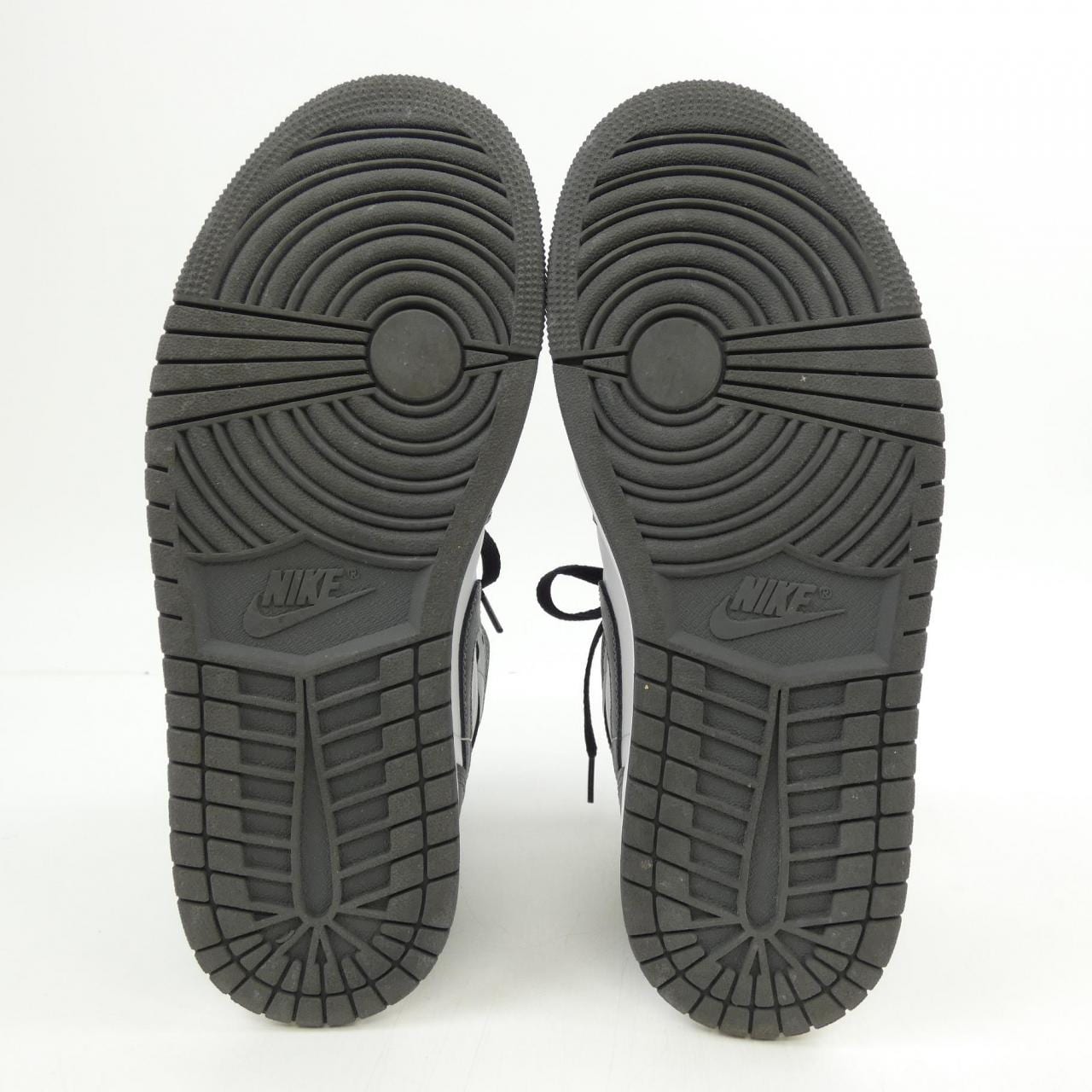 エアジョーダン AIR JORDAN DQ8426-001 スニーカー