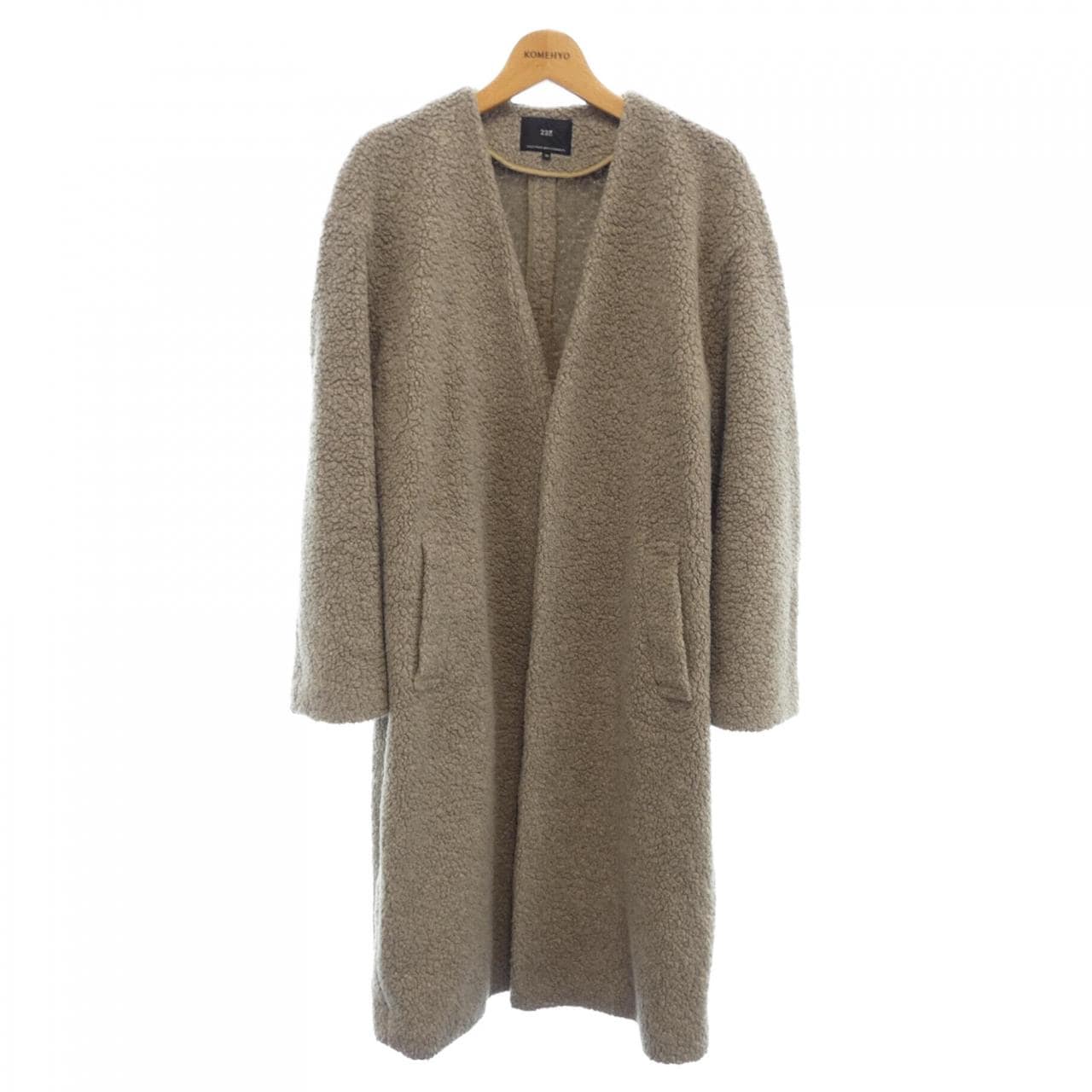 ニジュウサンク 23区 コート