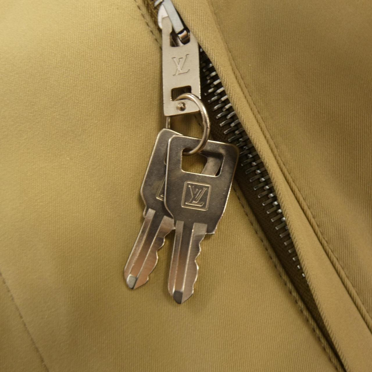 ルイヴィトン LOUIS VUITTON コート