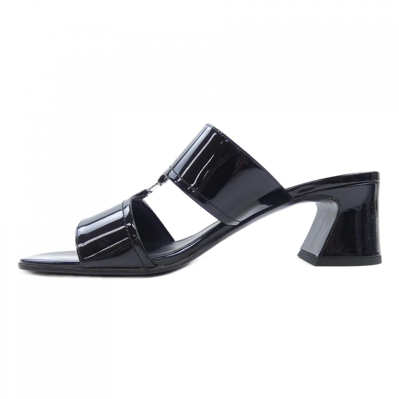 サルヴァトーレフェラガモ SALVATORE FERRAGAMO TOT55 サンダル