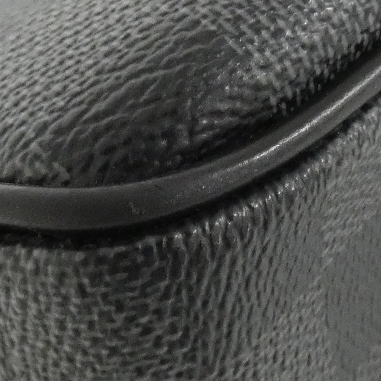 ルイヴィトン ダミエ グラフィット イオ N45252 ショルダーバッグ