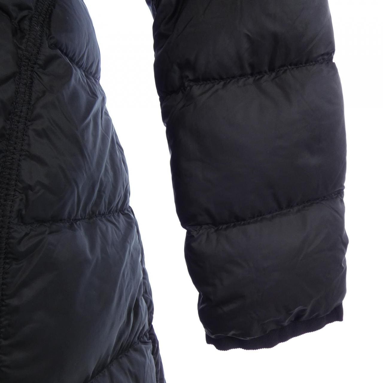 モンクレール MONCLER BELLEVALIA ダウンコート