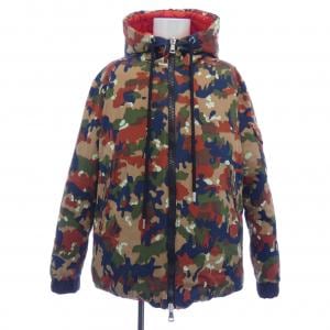 モンクレール MONCLER ダウンジャケット