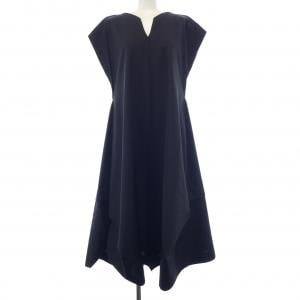 イッセイミヤケ ISSEY MIYAKE ワンピース