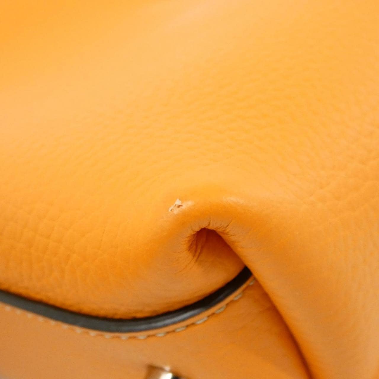 トッズ XBWAPAE90L2QRIG601 バッグ