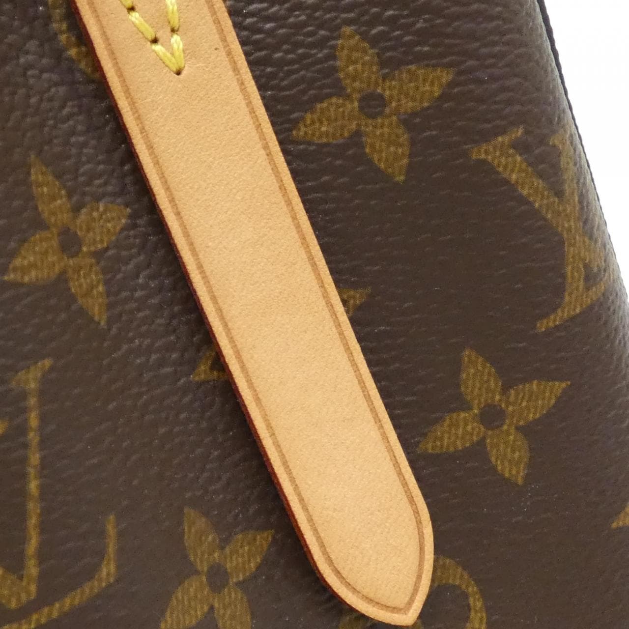 LOUIS VUITTON Monogram Montaigne BB M41055 包