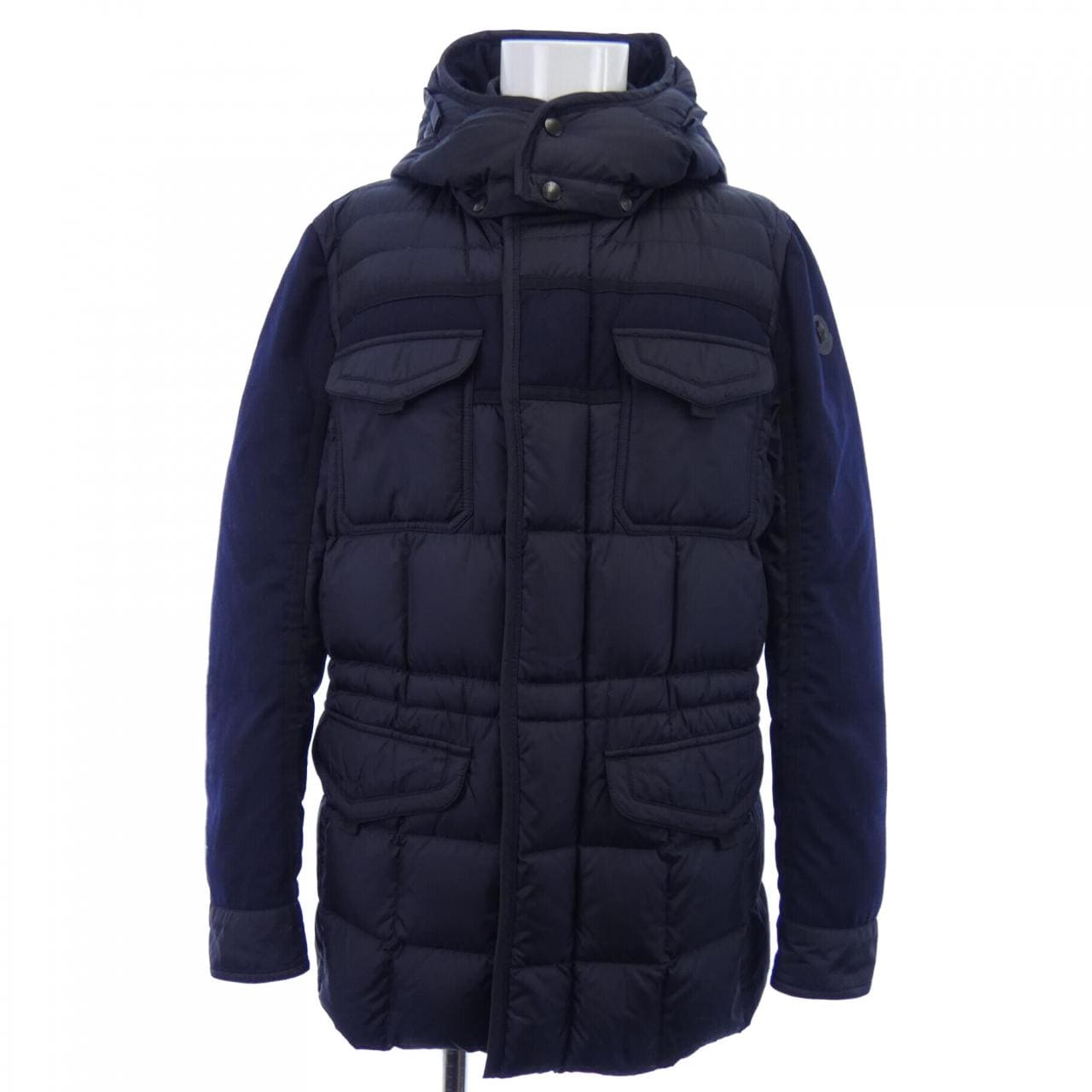 モンクレール MONCLER ダウンジャケット