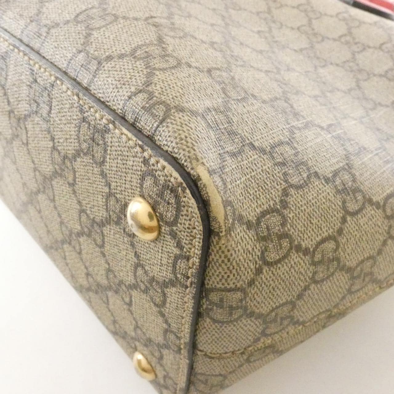 グッチ 415721 KLQIG バッグ